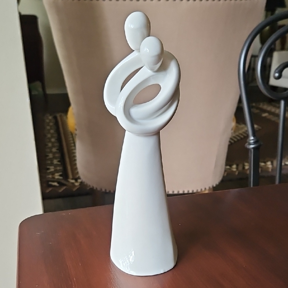 Circle of Love "Devotion" Sculpture by Enesco  Couple Statue '90's
